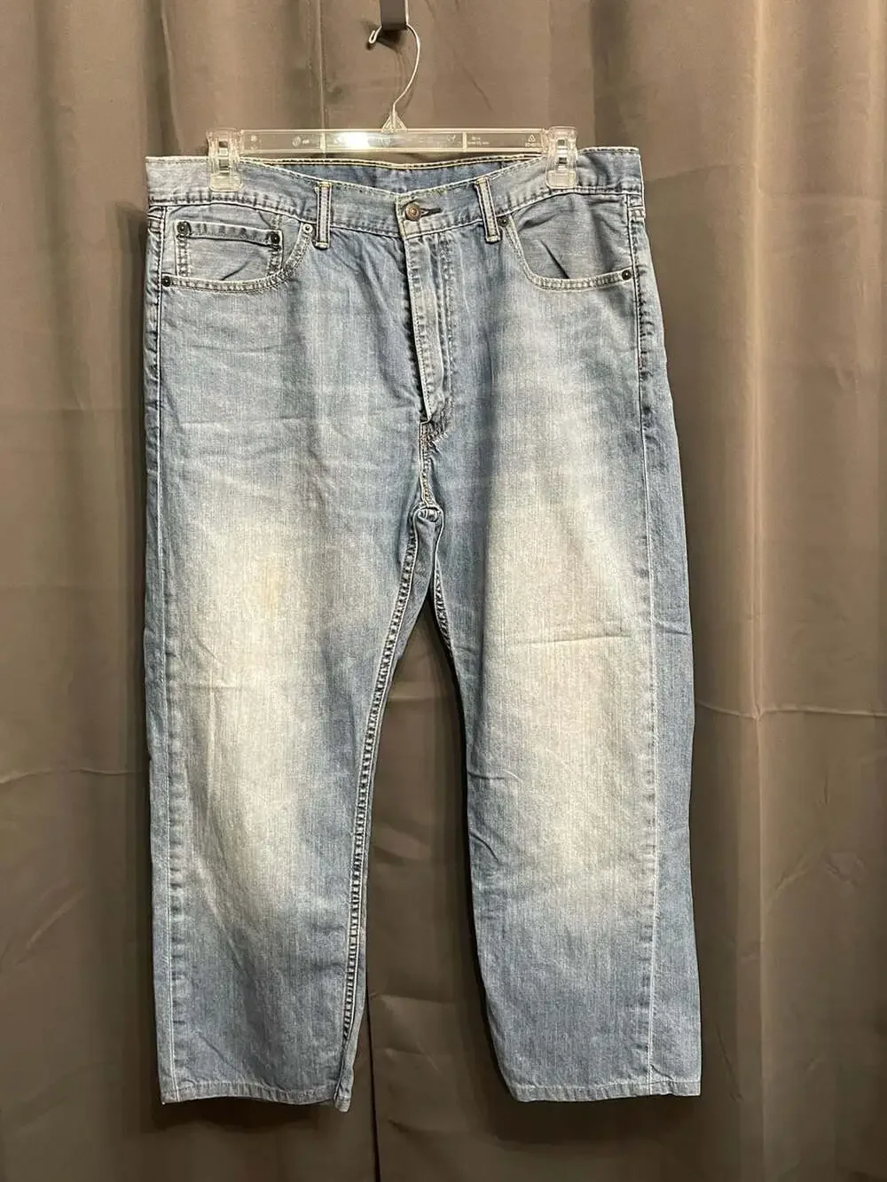 Levi's 505 Regular Fit Light Wash Denim Jeans Size 38x30